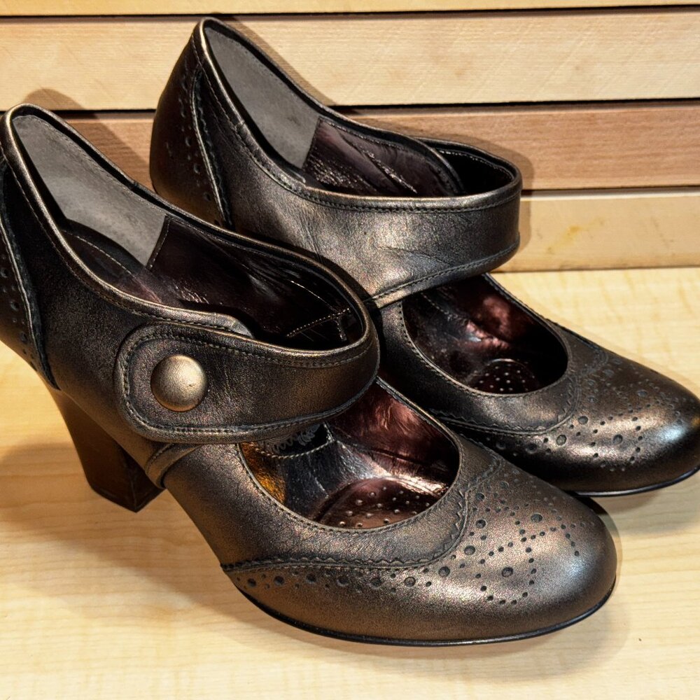 Sofft Fiona Smog Metallic Bronze Leather Mary Jane Size 8